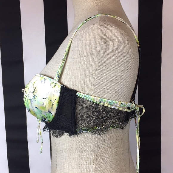 Victoria’s Secret fantasy island silk bra 34C - Picture 3 of 5